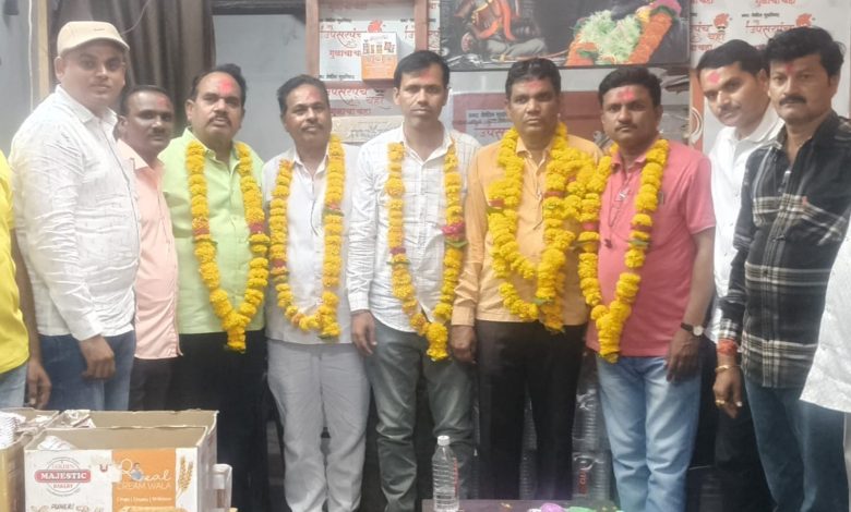 म. रा.प्राथमिक शिक्षक संघाच्या जिल्हाध्यक्ष पदी हसगुळे, तर सरचिटणीस पदी घुमलवाड . म. रा.प्राथमिक शिक्षक संघाच्या जिल्हाध्यक्ष पदी हसगुळे, तर सरचिटणीस पदी घुमलवाड .