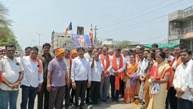पहलगामा हल्ल्याच्या निषेधार्थ हदगांव कडकडीत बंद.