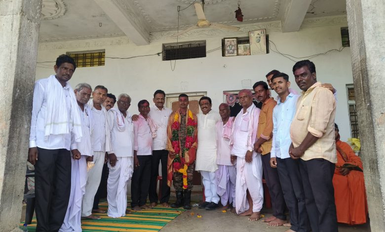 देश सेवेचे कार्य करणारा प्रत्येक सैनिक. देश सेवेचे कार्य करणारा प्रत्येक सैनिक.