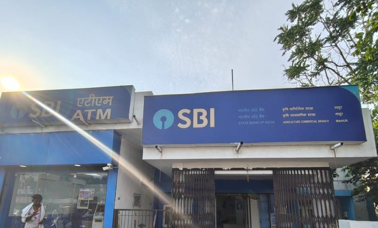 एसबीआय ७० व्या स्थापना दिनानिमित्त रक्तदान शिबिराचे आयोजन . एसबीआय ७० व्या स्थापना दिनानिमित्त रक्तदान शिबिराचे आयोजन .