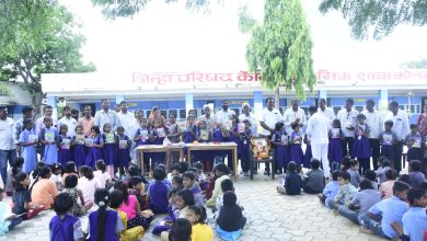 विद्यार्थ्यांनी शैक्षणिक साधनाचा वापर गुणवता वाढी साठी करावा.