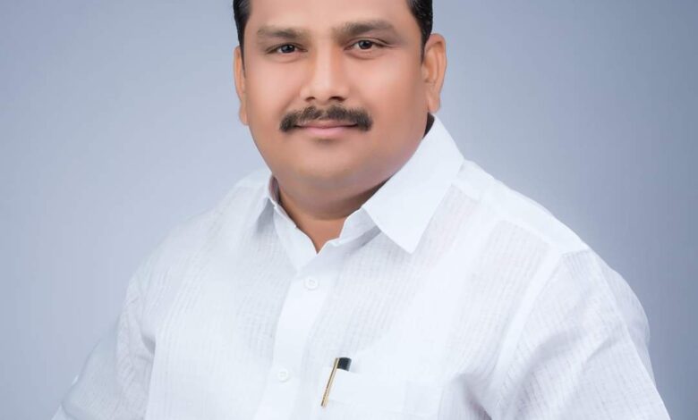 घुंगराळा येथे मान्यवरांचा गौरव सोहळा — शासकीय सेवेत रुजू झालेल्या कर्मचाऱ्यांचा व गुणवंत विद्यार्थ्यांचा भव्य सत्कार कार्यक्रमाचे आयोजन. घुंगराळा येथे मान्यवरांचा गौरव सोहळा — शासकीय सेवेत रुजू झालेल्या कर्मचाऱ्यांचा व गुणवंत विद्यार्थ्यांचा भव्य सत्कार कार्यक्रमाचे आयोजन.