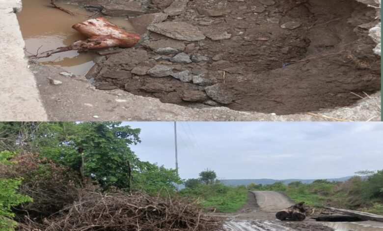 मेट रस्त्यावरील पूलाला पडले भगदाड . मेट रस्त्यावरील पूलाला पडले भगदाड .