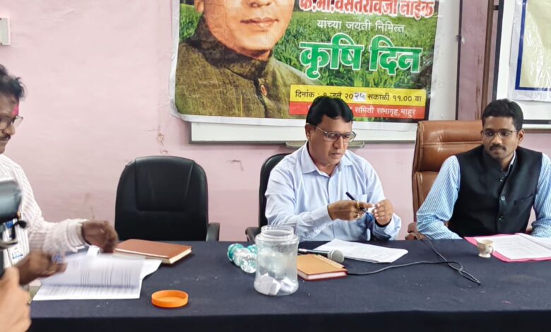 बिगर अनुसूचित क्षेत्रातील २१ पैकी १२ ग्रामपंचायतच्या सरपंचपदावर महिलाराज . बिगर अनुसूचित क्षेत्रातील २१ पैकी १२ ग्रामपंचायतच्या सरपंचपदावर महिलाराज .