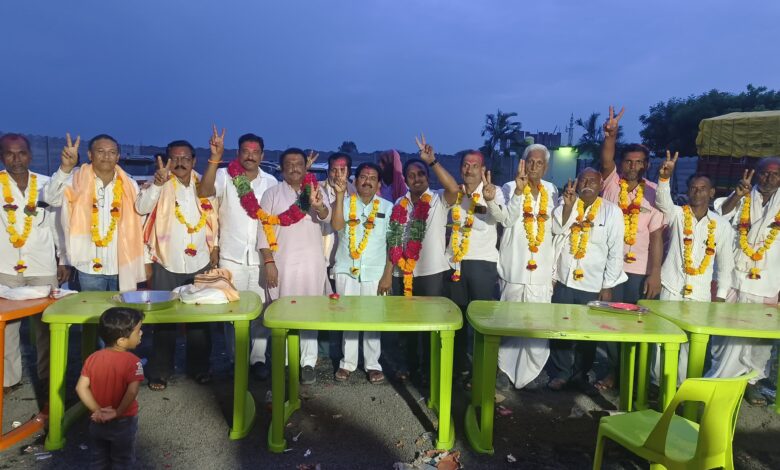 शिवराज पाटील होटाळकर यांच्या पॅनलचे 11 पैकी 11 उमेदवार विजयी . शिवराज पाटील होटाळकर यांच्या पॅनलचे 11 पैकी 11 उमेदवार विजयी .