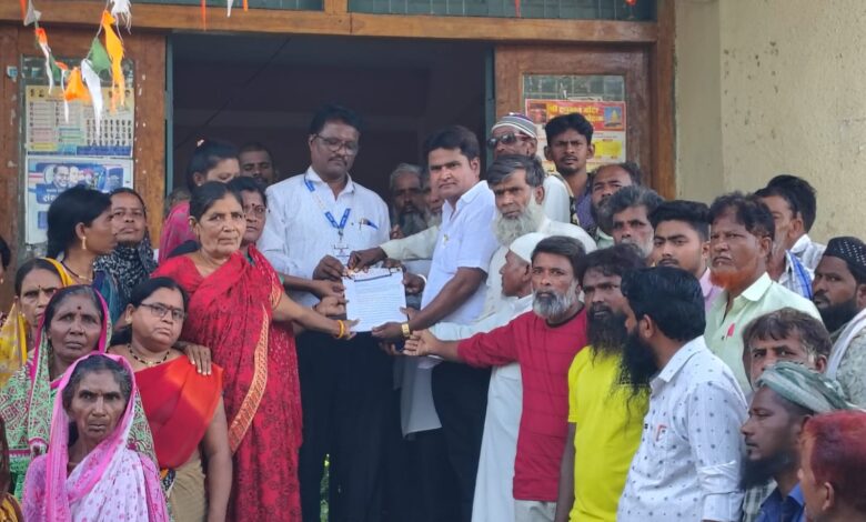 माहूर तीर्थक्षेत्र शहराच्या समस्या तात्काळ सोडवा ! . माहूर तीर्थक्षेत्र शहराच्या समस्या तात्काळ सोडवा ! .