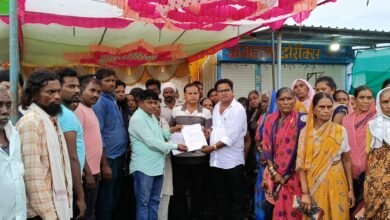 घरकुल लाभार्थ्याना ५ ब्रास रेती मोफत व खाजगी बांधकामासाठी ६०० रु. ब्रासने रेती मिळण्याचा मार्ग मोकळा ; घरकुलाचे प्रलंबित हप्ते १० दिवसात मिळणार !.