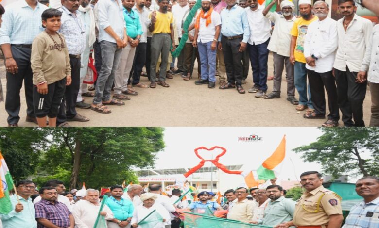 तिरंगा रॅलीने दिला एकता आणि अखंडतेचा संदेश: भारत माता की जय च्या जयघोषाने माहूर शहर दुमदुमले. तिरंगा रॅलीने दिला एकता आणि अखंडतेचा संदेश: भारत माता की जय च्या जयघोषाने माहूर शहर दुमदुमले.