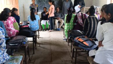 सुदृढ बालक, उज्वल भविष्यासाठी शंकरराव चव्हाण विद्यालय कोलंबी येथे ५५१ विद्यार्थ्यांची आरोग्य तपासणी.