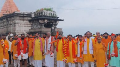 श्रीक्षेत्र राहेर ते सिद्धेश्वर महादेव मंदिर नरसी कावड यात्रेला शिवभक्तांचा अभूतपूर्व प्रतिसाद!.