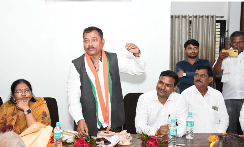 पक्षाचे निष्ठेने काम करणाऱ्या कार्यकर्त्याला बळ देण्यास कोणतीही कसर ठेवणार नाही! – कॉंग्रेस जिल्हाध्यक्ष राजेश पावडे यांची ग्वाही . पक्षाचे निष्ठेने काम करणाऱ्या कार्यकर्त्याला बळ देण्यास कोणतीही कसर ठेवणार नाही! – कॉंग्रेस जिल्हाध्यक्ष राजेश पावडे यांची ग्वाही .