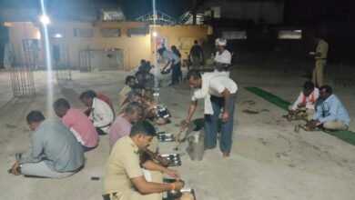 पावसातही माहूर गडावर रेणुका मातेसाठी भाविकांची प्रचंड गर्दी.