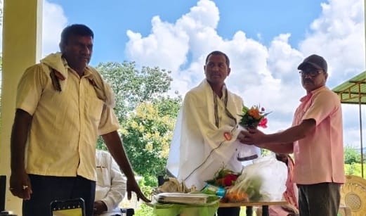 कामगारांना लुटणाऱ्या दलालांचा समाचार घेणार ; मनसेचे जिल्हाध्यक्ष रवि राठोड यांचा इशारा. कामगारांना लुटणाऱ्या दलालांचा समाचार घेणार ; मनसेचे जिल्हाध्यक्ष रवि राठोड यांचा इशारा.