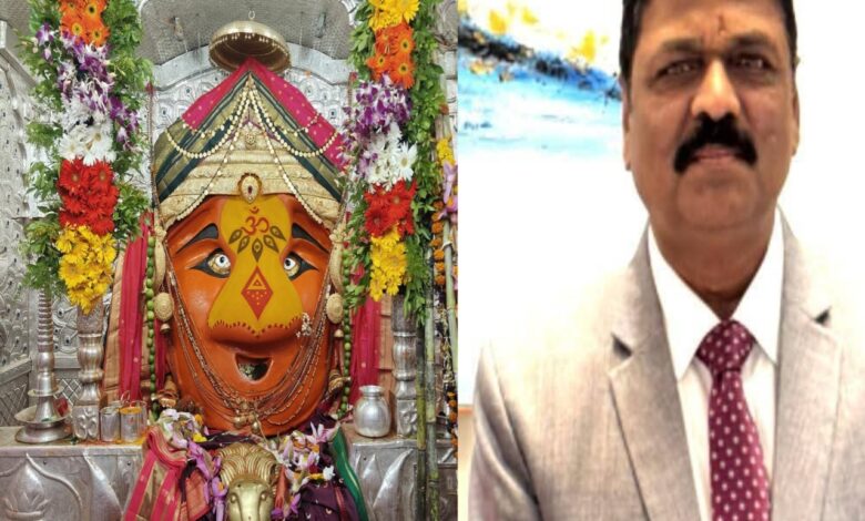 माहूरगड श्री रेणूका देवी संस्थानतर्फे पूरग्रस्तांना एक कोटी रुपयांची मदत ; पूरग्रस्तांच्या मदतीसाठी नागरिक व संस्थानी पुढे यावे : अध्यक्ष तथा जिल्हा प्रमुख न्यायाधीश सुनिल वेदपाठक. माहूरगड श्री रेणूका देवी संस्थानतर्फे पूरग्रस्तांना एक कोटी रुपयांची मदत ; पूरग्रस्तांच्या मदतीसाठी नागरिक व संस्थानी पुढे यावे : अध्यक्ष तथा जिल्हा प्रमुख न्यायाधीश सुनिल वेदपाठक.