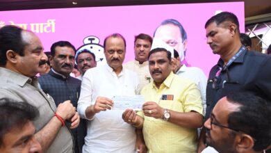 शेतकऱ्यांच्या मदतीसाठी राष्ट्रवादी काँग्रेस पक्षाचे प्रदेशसरचिटणीस वसंत सुगावे पाटील यांच्या तर्फे मुख्यमंत्री साहाय्याता निधीस एक लाख एक हजार रुपये निधी.  –