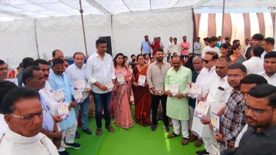 स्व. माजी आमदार प्रदीप नाईक यांच्या प्रथम पुण्यतिथीनिमित्त दहेली तांड्यात जनसागर.