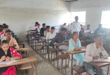 рдирд╛рдпрдЧрд╛рд╡ рддрд╛рд▓реБрдХреНрдпрд╛рдд резрез рдХреЗрдВрджреНрд░рд╛рдВрд╡рд░ рдмрд╛рд░рд╛рд╡реА рдкрд░реАрдХреНрд╖рд╛; рекрелренрей рдкреИрдХреА репрен рд╡рд┐рджреНрдпрд╛рд░реНрдереА рдЕрдиреБрдкрд╕реНрдерд┐рдд. рдирд╛рдпрдЧрд╛рд╡ рддрд╛рд▓реБрдХреНрдпрд╛рдд резрез рдХреЗрдВрджреНрд░рд╛рдВрд╡рд░ рдмрд╛рд░рд╛рд╡реА рдкрд░реАрдХреНрд╖рд╛; рекрелренрей рдкреИрдХреА репрен рд╡рд┐рджреНрдпрд╛рд░реНрдереА рдЕрдиреБрдкрд╕реНрдерд┐рдд.