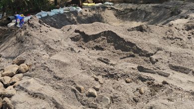 आंतरगाव येथे अवैध वाळू उत्खनन सुरूच; महसूल प्रशासनाच्या मूक संमतीचा आरोप, कठोर कारवाईची मागणी.