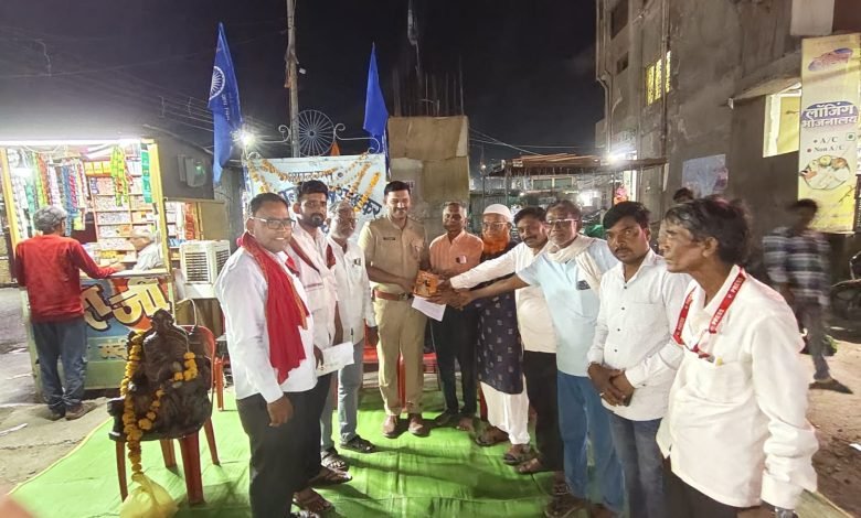 माहूर येथे “ शिवाजी कोण होता ?” पुस्तकाचे जाहीर वाचन. माहूर येथे “ शिवाजी कोण होता ?” पुस्तकाचे जाहीर वाचन.