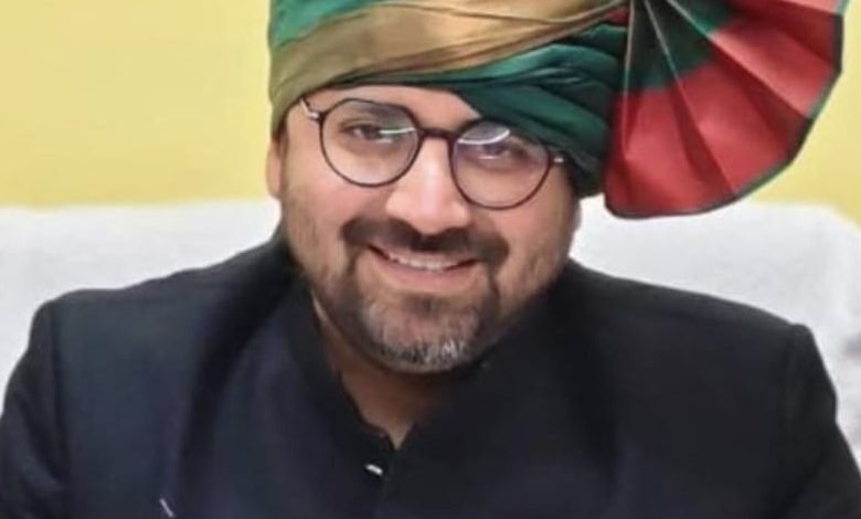 माहूर तालुक्यात जादूटोणा विरोधी कायद्याची कडक अंमलबजावणी करण्याचे प्रशासनाचे आदेश. माहूर तालुक्यात जादूटोणा विरोधी कायद्याची कडक अंमलबजावणी करण्याचे प्रशासनाचे आदेश.